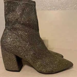 Qupid Glitter Sock Bootie size 8.5